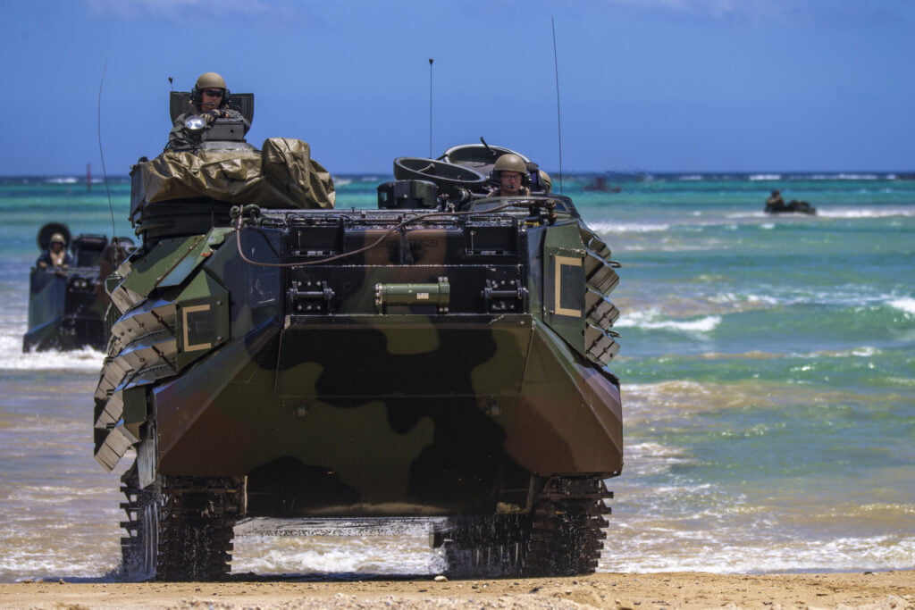 AAV-7 in Greek Service - Question and answers for its operational capabilities