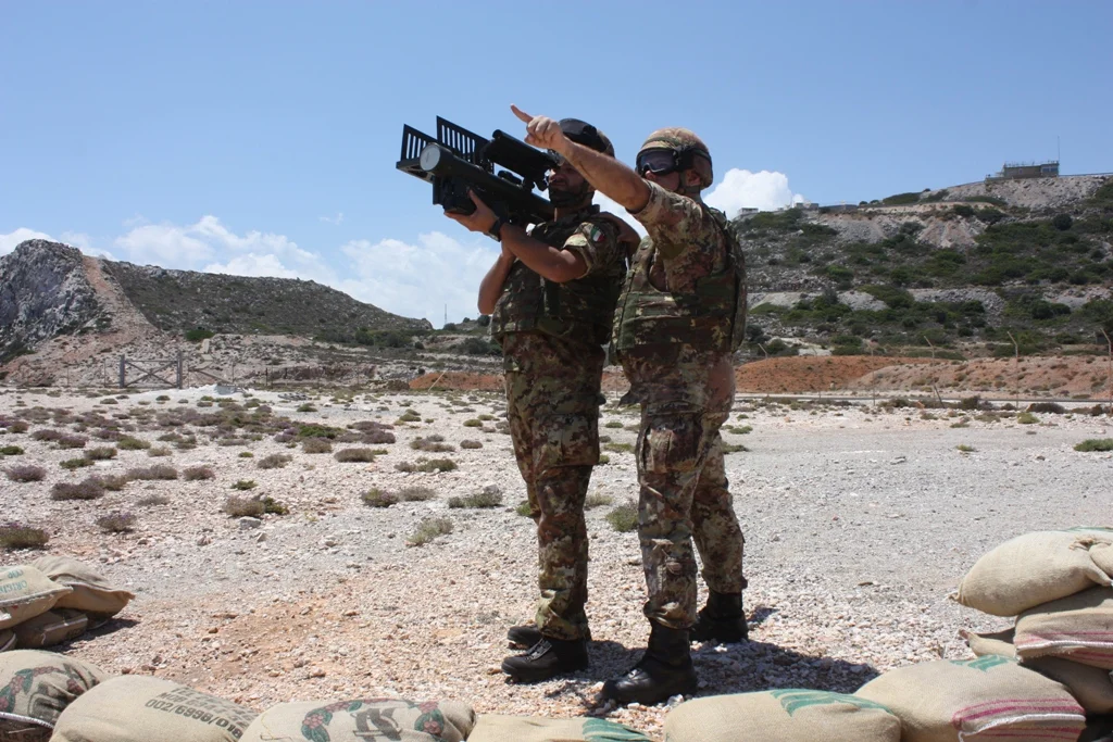 FIM-92 Stinger: How we went from the "Redeye" to the modern MANPADS
ΠΗΓΗ: https://nemesishd.gr/analisis/fim-92-stinger-pos-ftasame-to-redeye-sygchrono/ | NEMESIS HD