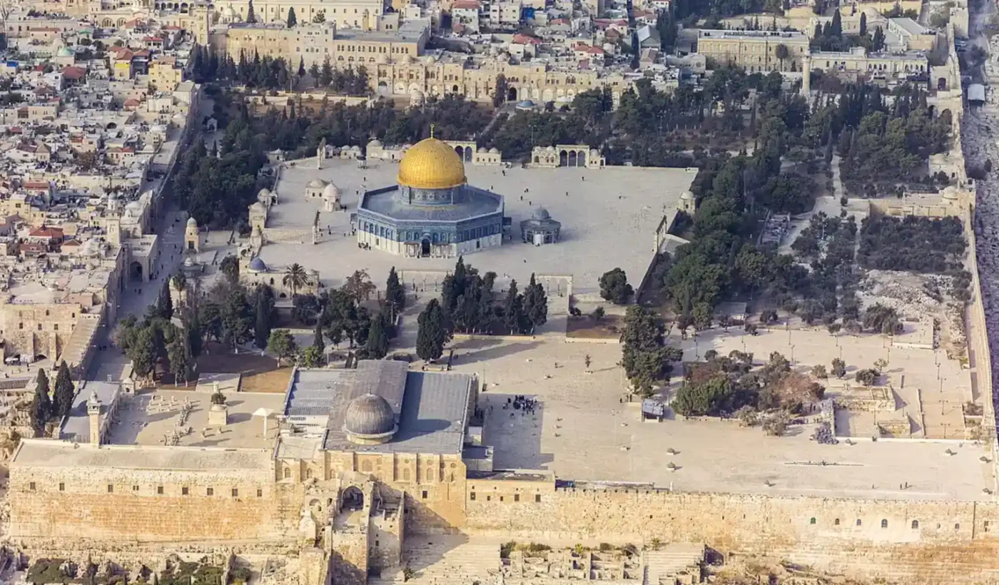 Aerial view of the Al-Aqsa Mosque compound and the Dome of the Rock in the Old City of Jerusalem, from the south