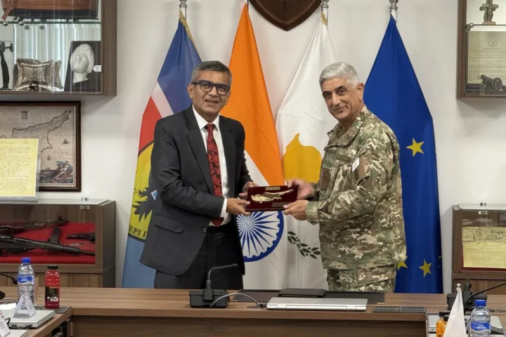 Lt. Gen. Emmanouil Theodorou, chief of the Cyprus National Guard, with Indian Defence Secretary Rajesh Kumar Singh at the National Guard General Staff