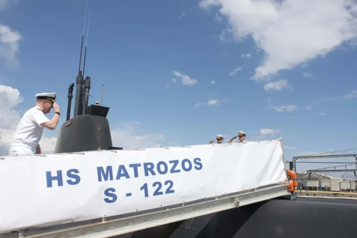 Greek submarine HS Matrozos S-122 at Salamis Naval Base during Admiral James Foggo’s visit, archive May 2018