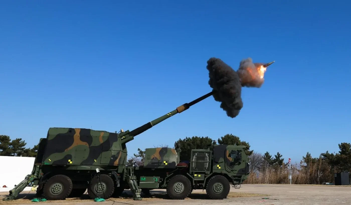 Wheeled K9 Mobile Howitzer firing during a test, Hanwha's proposal for the US Army Mobile Tactical Cannon programme