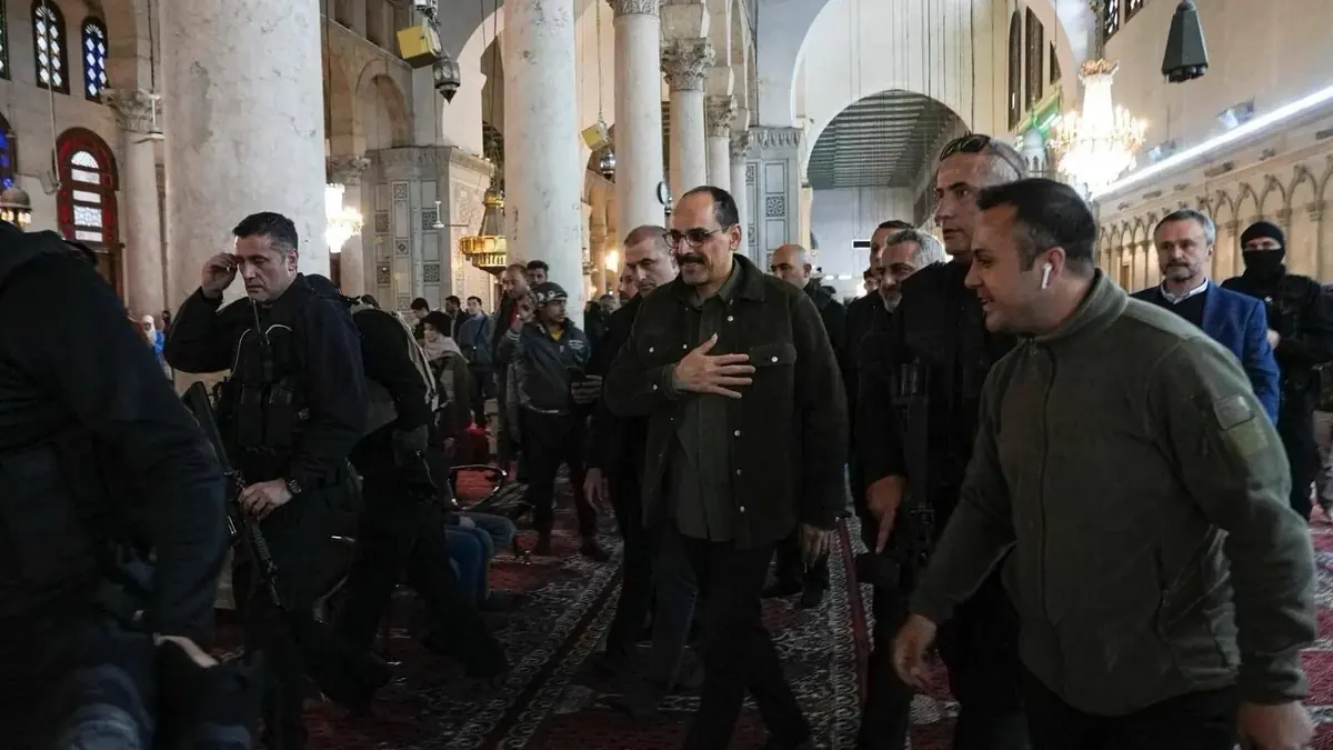 The head of Turkish intelligence Ibrahim Kalin at the Umayyad Mosque in Damascus