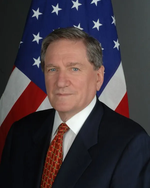 Portrait of Richard Holbrooke in a dark suit