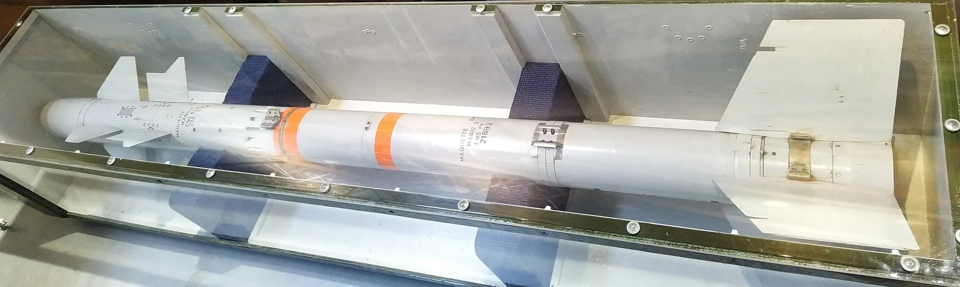 A Matra R.550 Magic II air-to-air missile on display at the Aeroscopia museum
