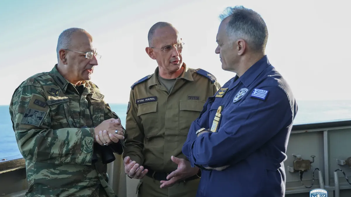 The Greek and Israeli chiefs of staff at sea during the exercise