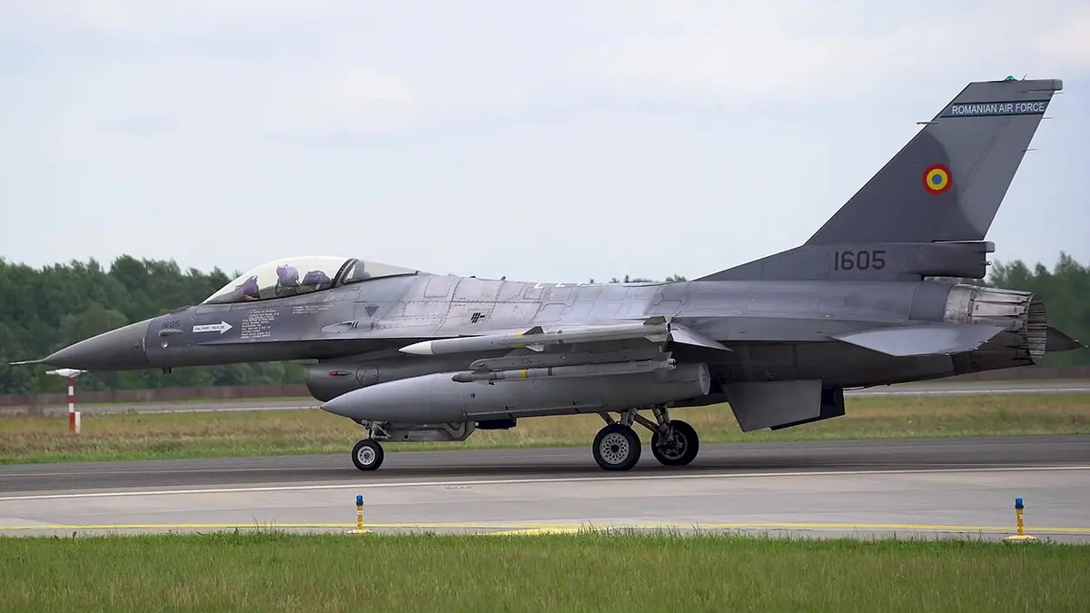 A Romanian Air Force F-16 fighter taxiing on a runway at an air base (file photo)