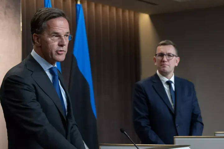 Mark Rutte speaking at a press conference during his visit to Estonia