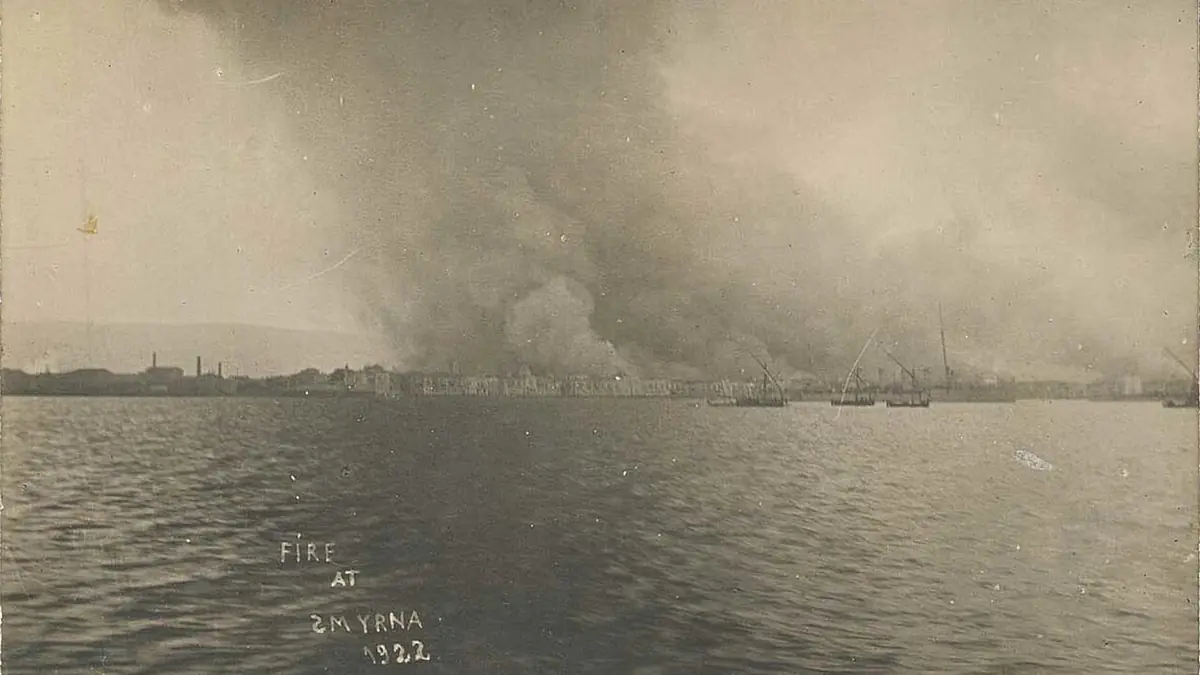 Smoke rising over the waterfront of Smyrna during the fire of September 1922