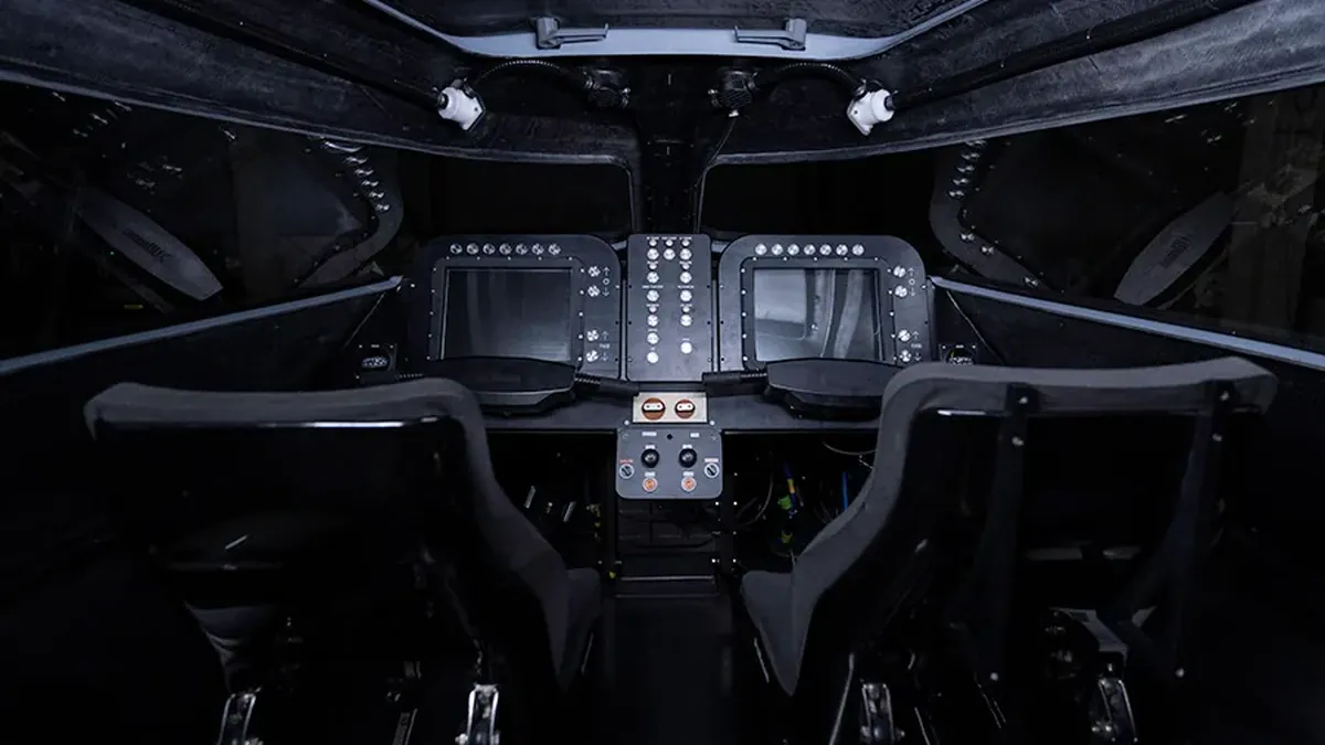 The operators’ compartment of the VICTA