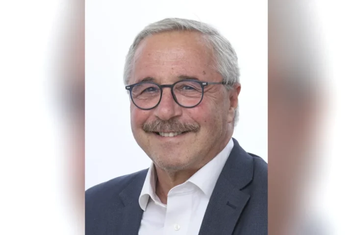 Greek MEP Yannis Maniatis in his official European Parliament portrait, June 11, 2024