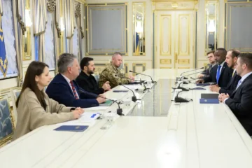Ukrainian President Volodymyr Zelensky with representatives of Lockheed Martin in Kyiv
