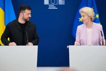 Ukrainian President Volodymyr Zelensky and European Commission President Ursula von der Leyen at a press conference